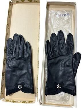 Vintage Guy La Roche Black Leather Gloves Size Small Rhinestone Coquette Retro